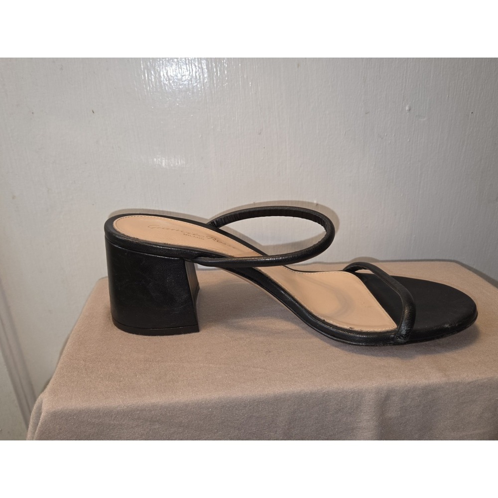 Italy Gianvito Rossi Women's Black Open Toe Square Heeled Sandals Size 37.5.